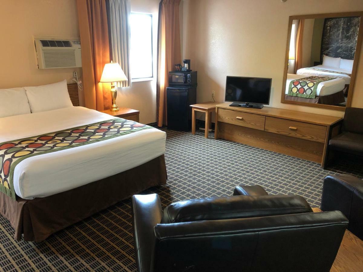 Super 8 By Wyndham Sitka Hotel Eksteriør billede
